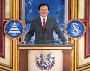 Le Docteur Oliver Hseuh à l'inauguration de l'Eglise de Scientologie de Kaohsiung - Asie