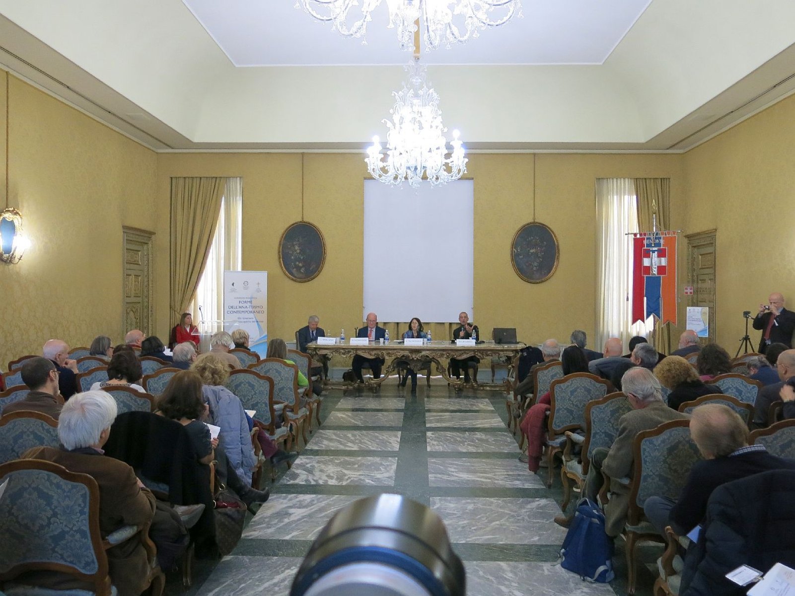 Première conférence européenne sur l’anathéisme – La redécouverte du divin
