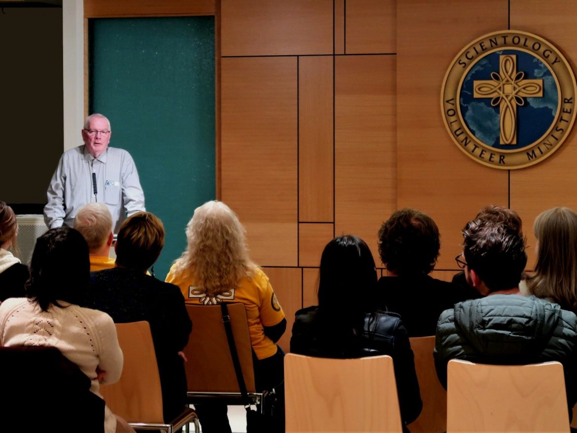 Forum sur les secours et interventions organisé à l’Église de Scientology