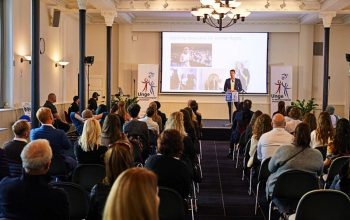 Eduquer les gens sur leurs droits à travers l’Europe est le devoir de la Scientology