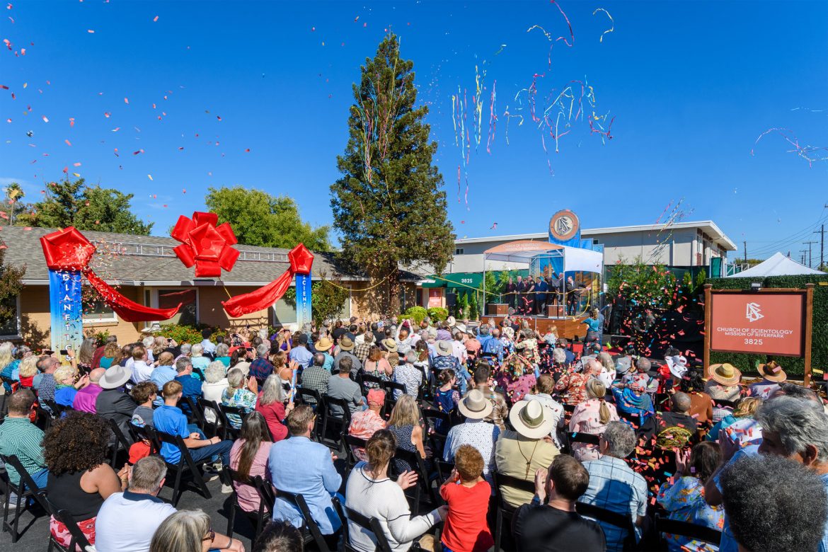 Sacramento célèbre l’ouverture d’une nouvelle mission de Scientology