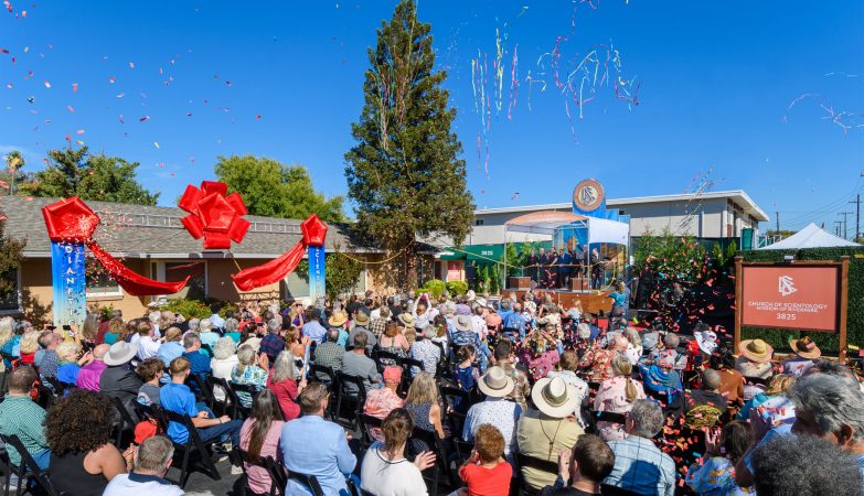 Sacramento célèbre l'ouverture d'une nouvelle mission de Scientology