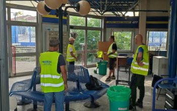 Des bénévoles italiens transforment leurs quartiers avec le Chemin du Bonheur