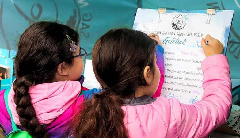 Des bénévoles autrichiens sensibilisent les jeunes à la prévention à la toxicomanie