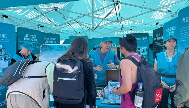 L'association « Non à la drogue, Oui à la vie » sensibilise les jeunes à Bordeaux