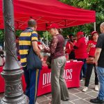 Les bénévoles de Paris participent à une campagne mondiale de Dianetics pour surmonter les peurs irrationnelles ou le manque de confiance en soi