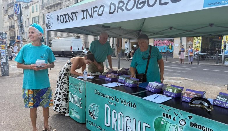 Prévention des conduites addictives : des bénévoles mobilisés sur les lieux touristiques