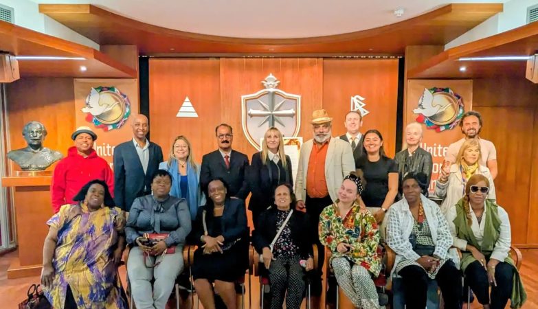 Une table ronde sur la paix à l’Église de Scientology de Londres